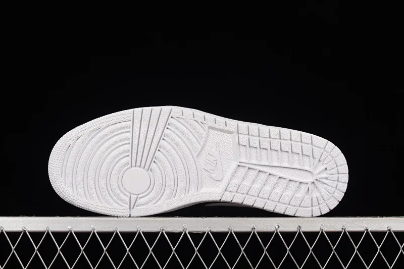 All categories Air Jordan Jordan series basketball shoes Air Jordan 1 Low G version pure original Air Jordan AJ1 Low AJ1 Joe 1 black and white panda low-top cultural sneakers DC0774-100